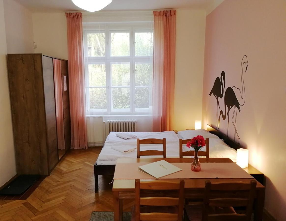 Flamingo Apartments Praga Exterior foto
