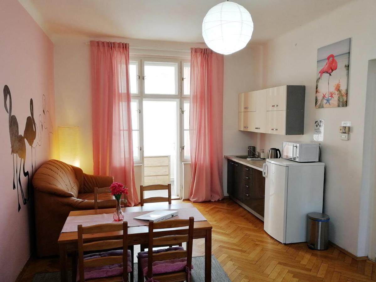 Flamingo Apartments Praga Exterior foto